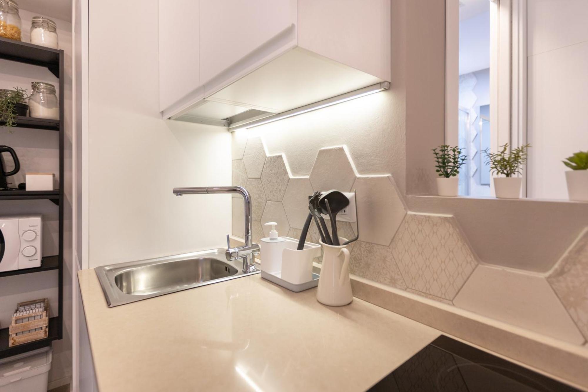 Apartment Bricks & Beams In The Key Area Of