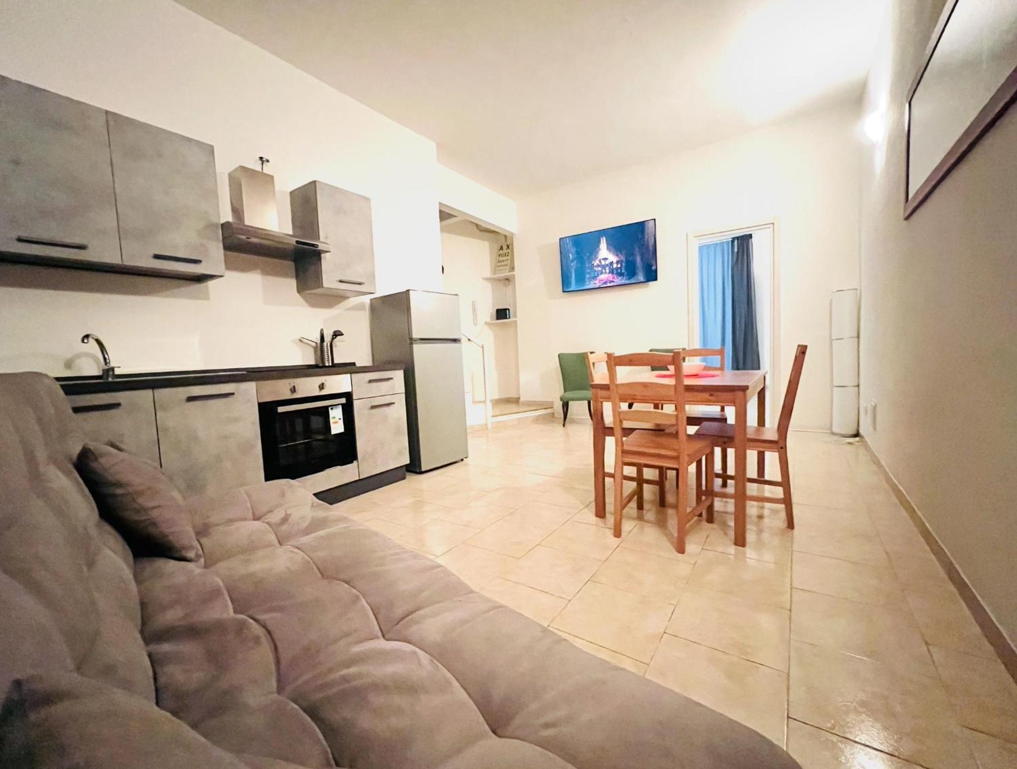 New Modern Apartments In Milan City Close To The Red Metro Mailand