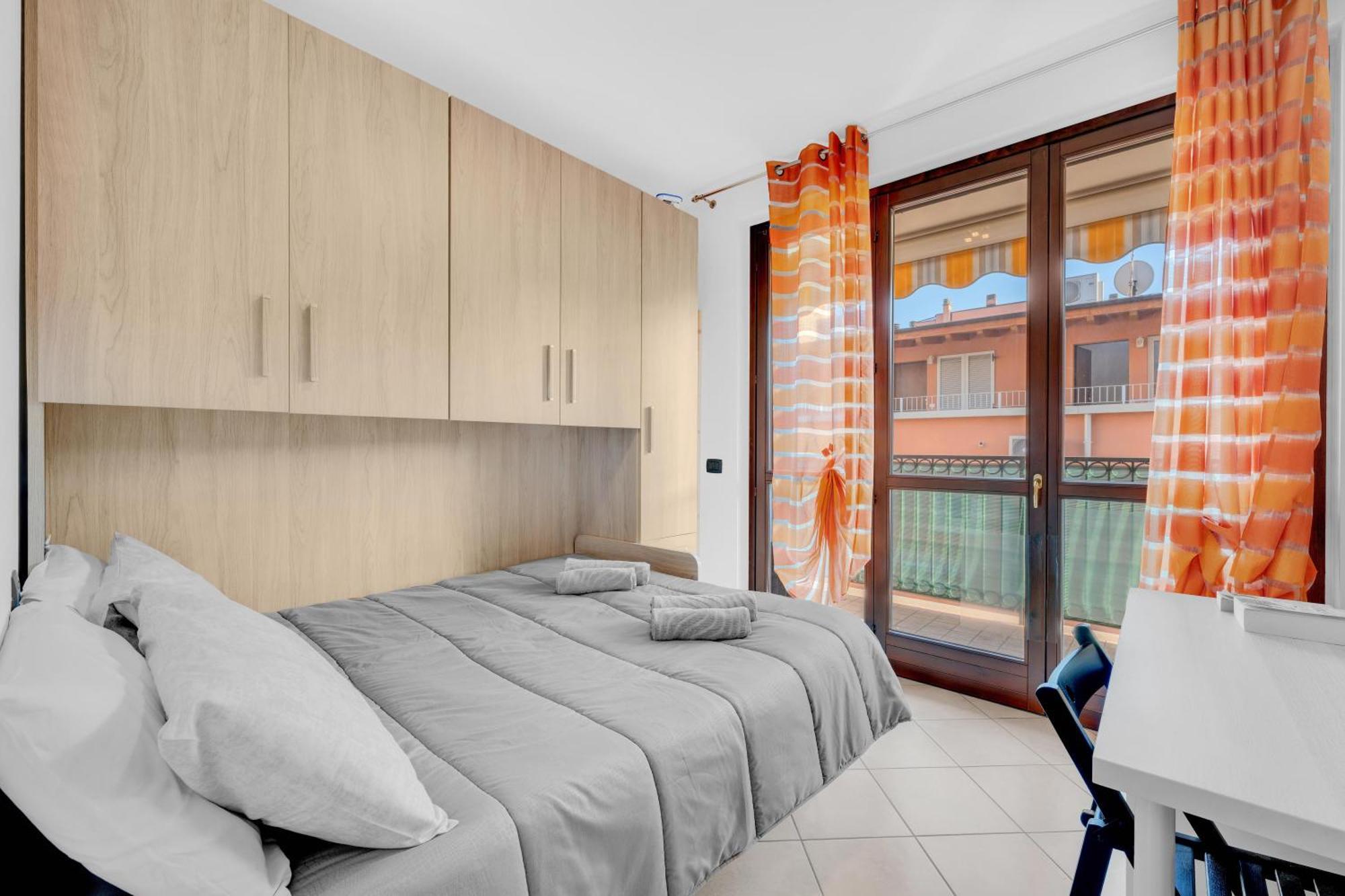 Pran27 -crescenzago - - Large - Bright - Appartamento Milano