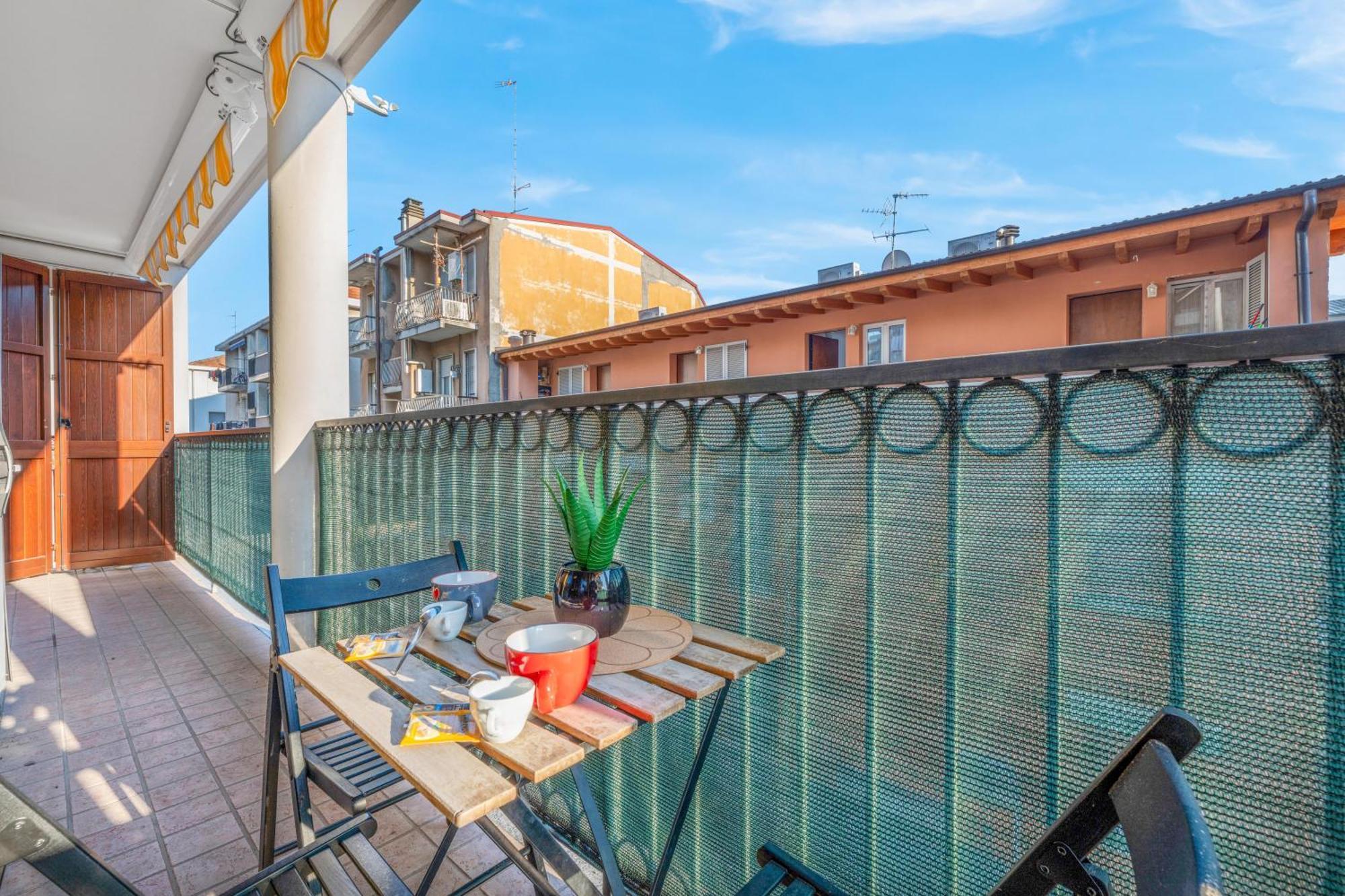 Pran27 -crescenzago - - Large - Bright -