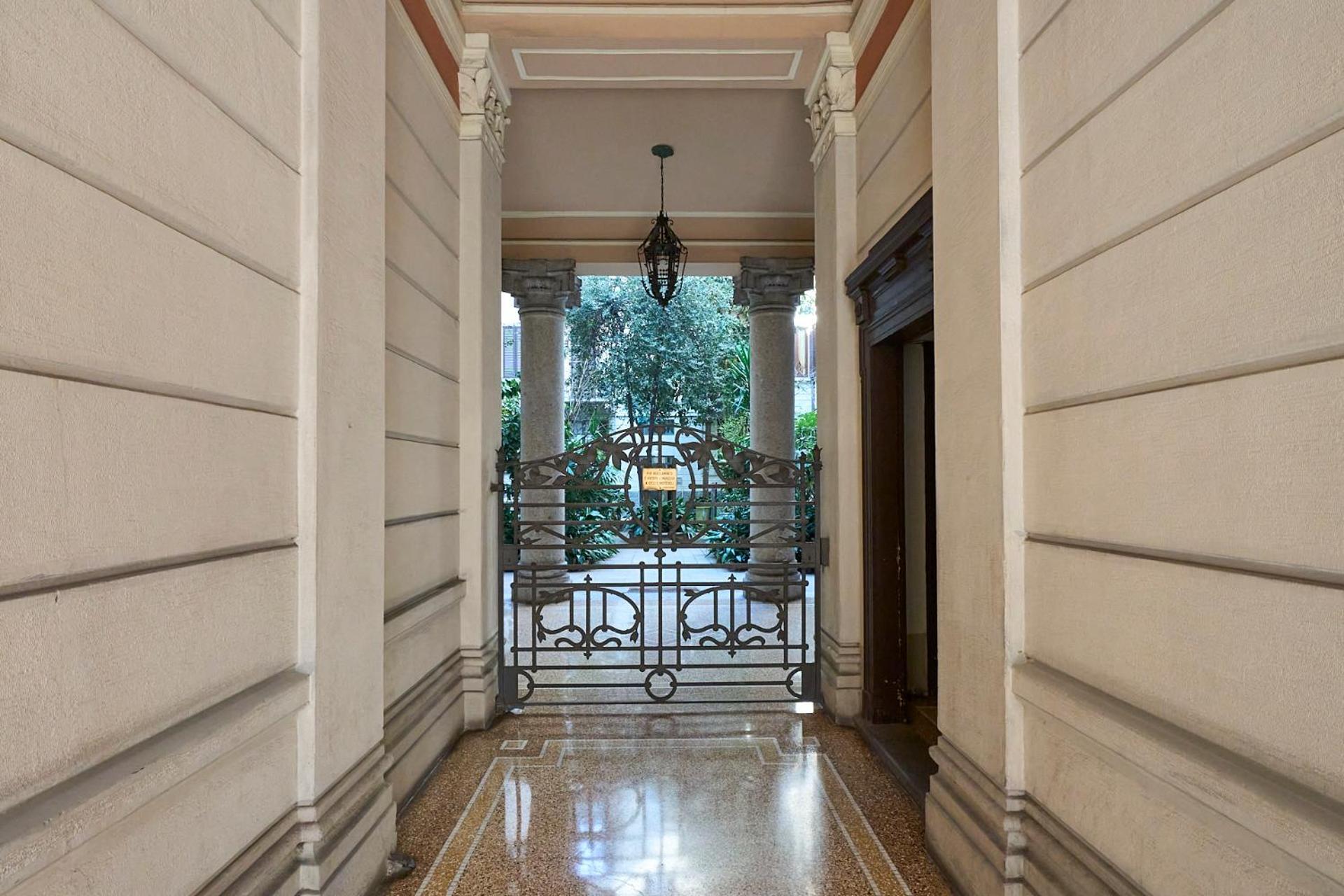 Vintage House - 2 Minutes Walk From Station * Milano