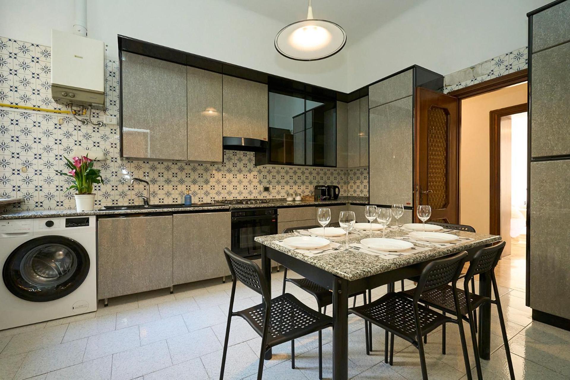 Vintage House - 2 Minutes Walk From Station Appartamento *