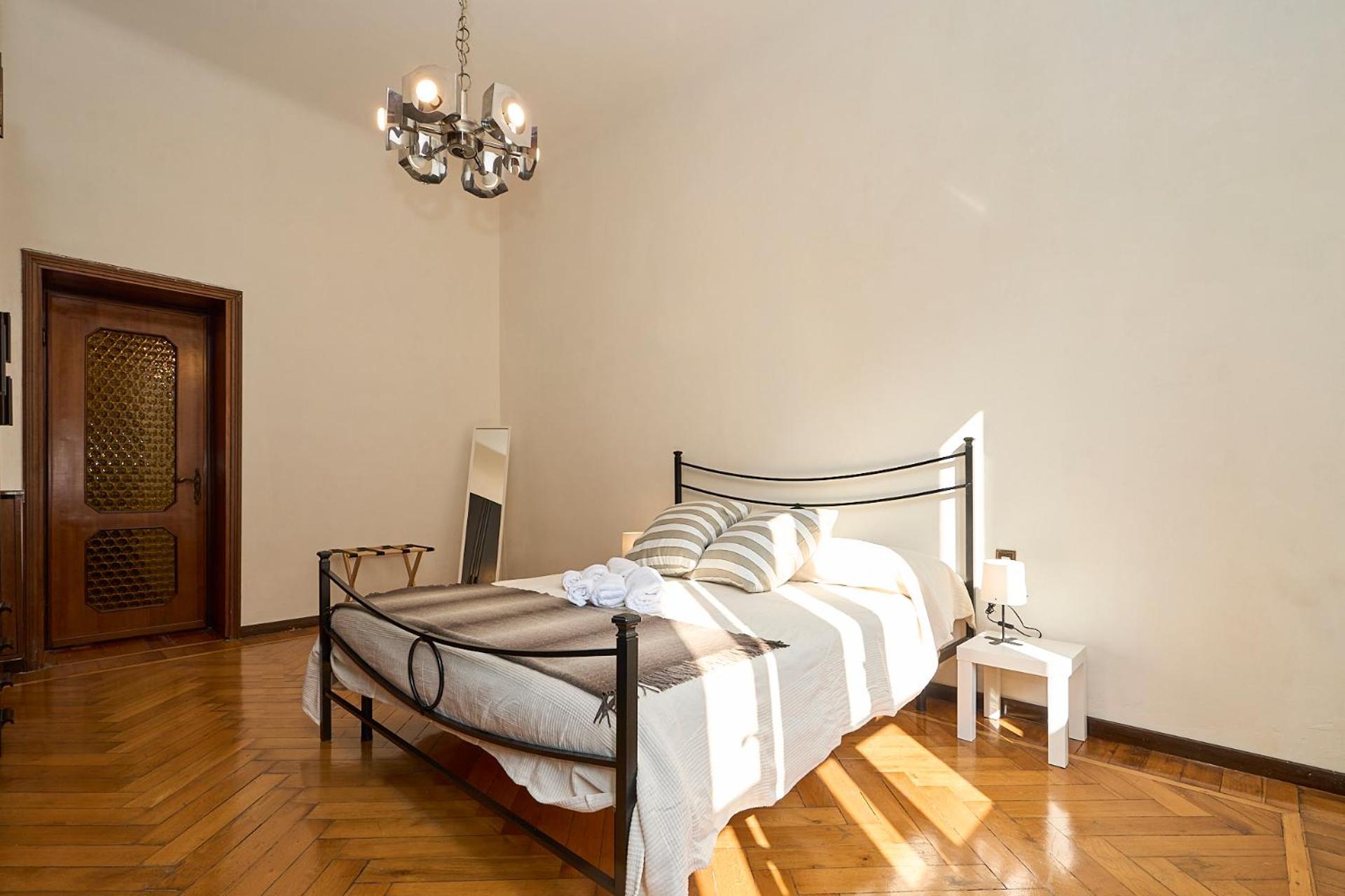 Vintage House - 2 Minutes Walk From Station Appartamento *