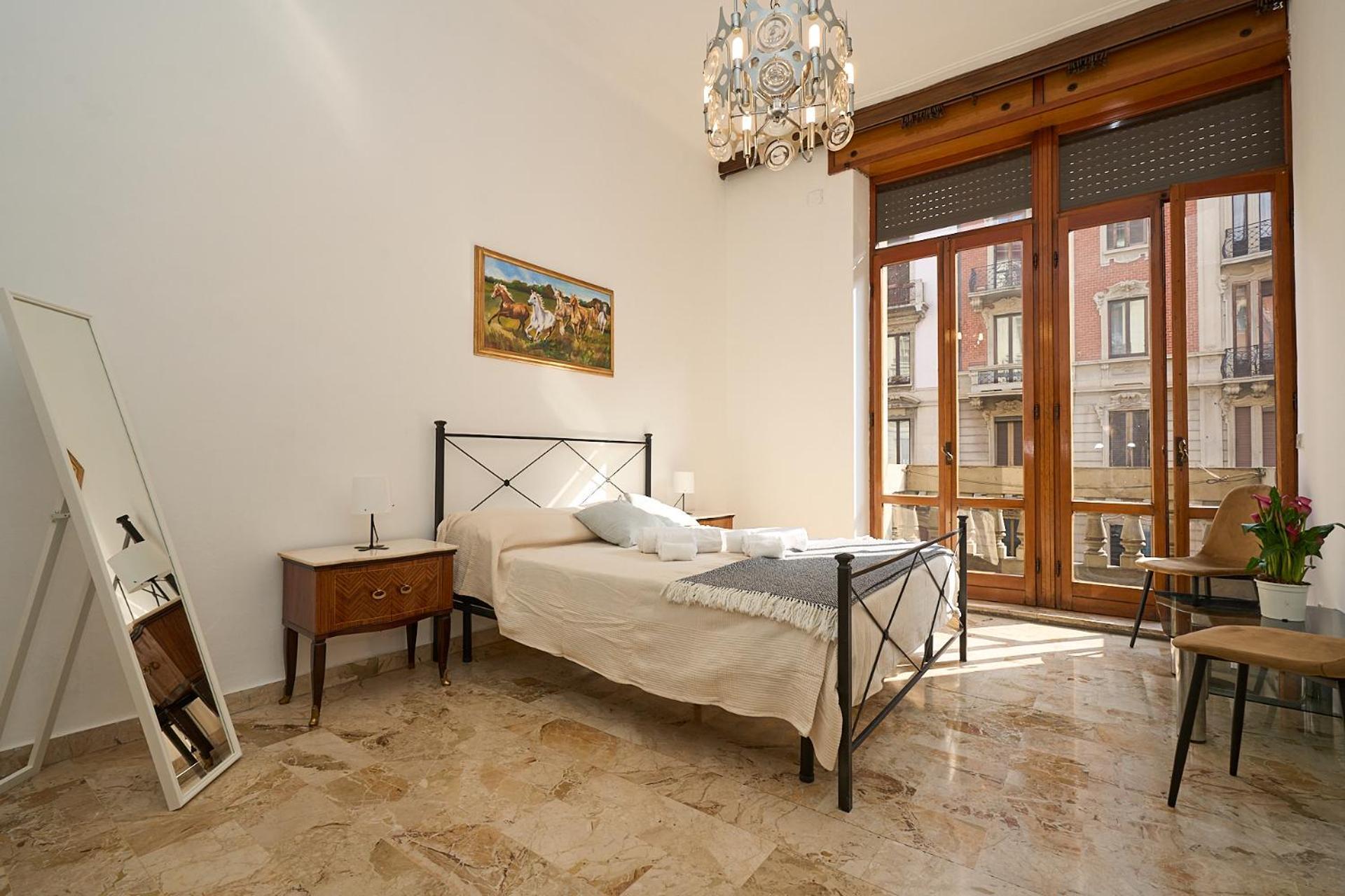 Vintage House - 2 Minutes Walk From Station * Milano