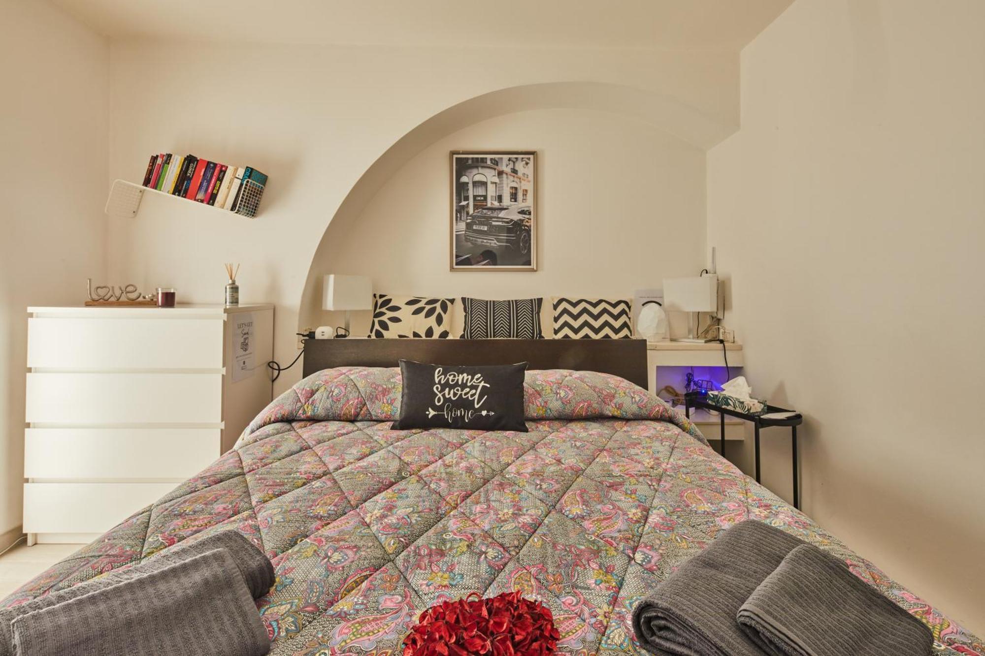 Apartment Charme House Navigli Milan