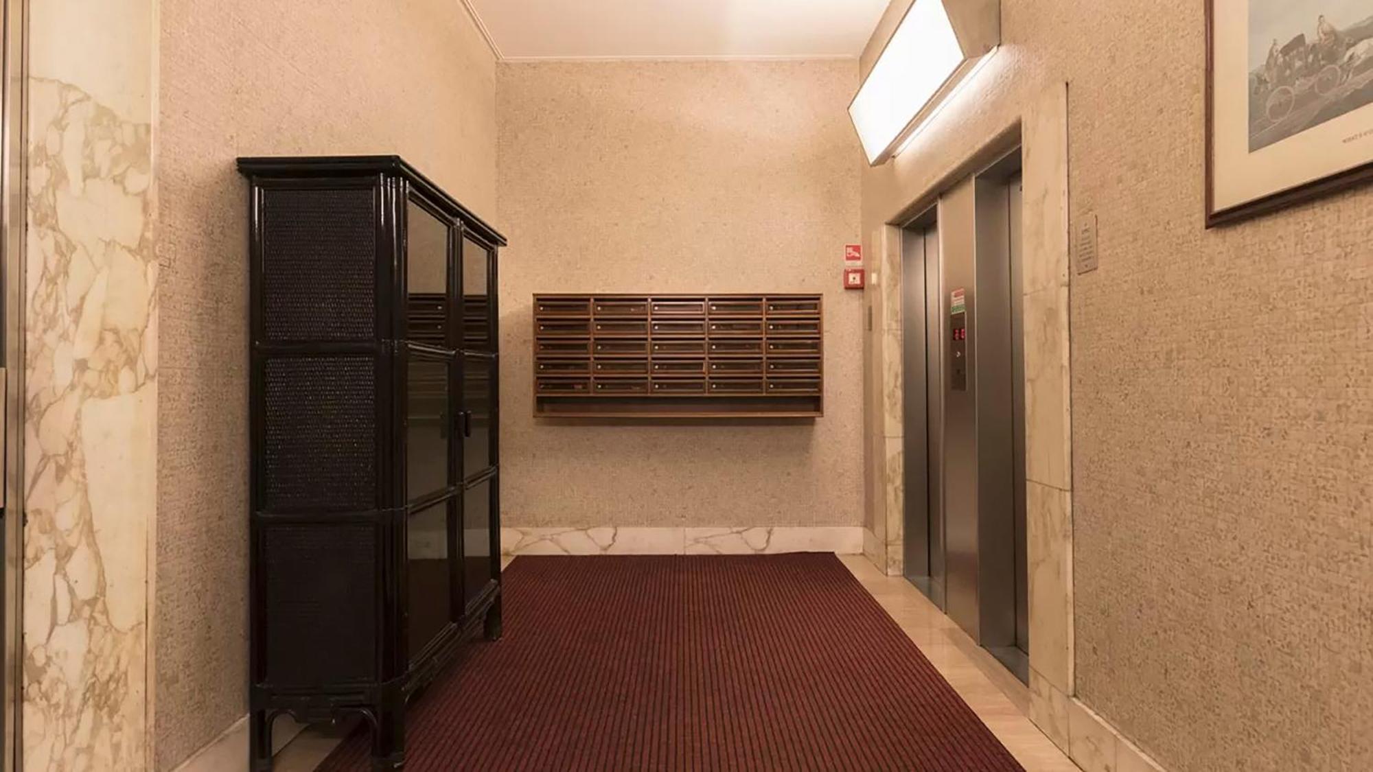 Classbnb - Two 400 Meters From The Duomo Apartment