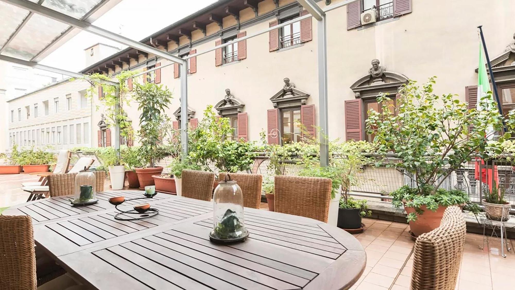 Apartment Classbnb - Two 400 Meters From The Duomo Milan