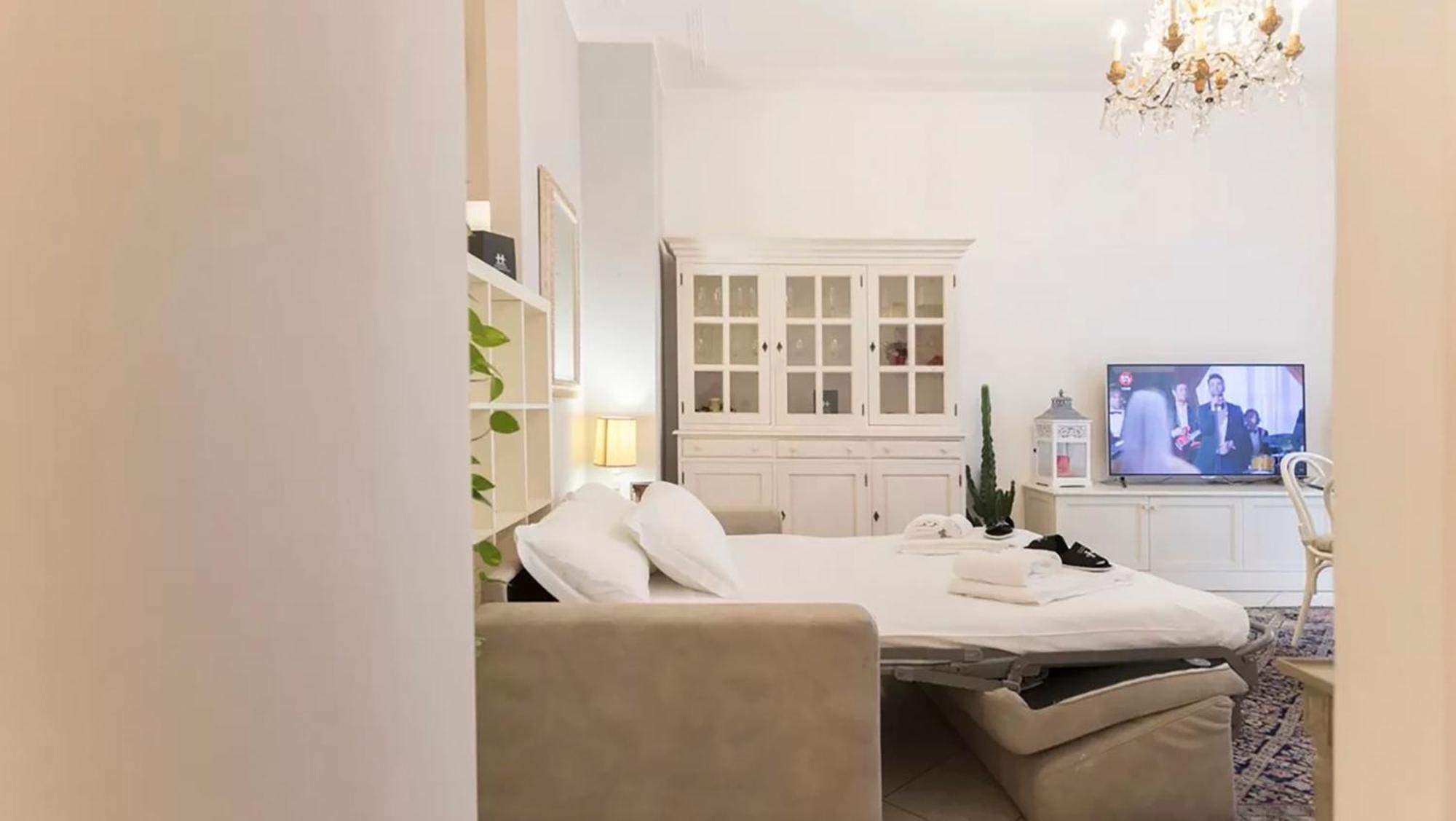 Classbnb - Two 400 Meters From The Duomo * Milan