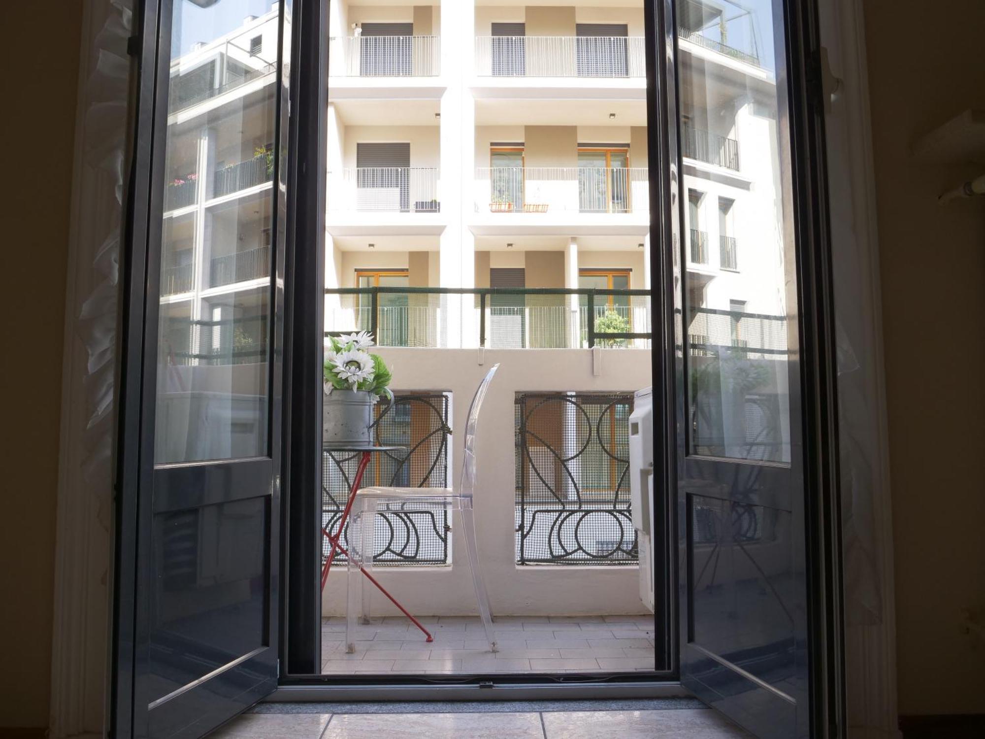 Appartement Wonderful Downtown Apartment-hd Netflix, King-size Bed, Two Minutes' Walk From Metro *