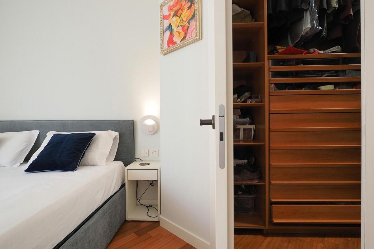 Bright Three Bedroom With Balconies Porta Romana Apartment Mailand