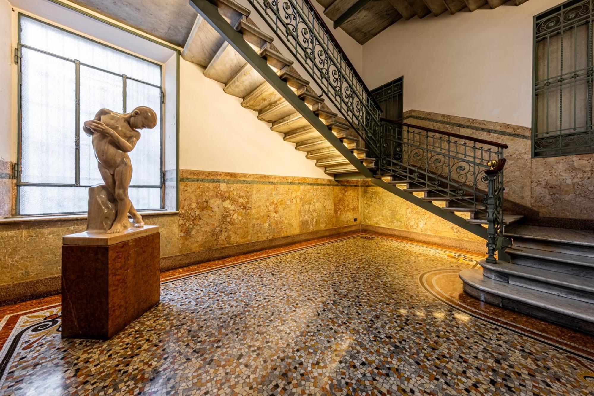 Luxury, Modern & Charming Near Station Milano