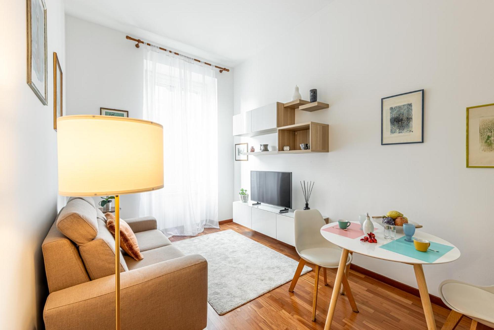 Luxury, Modern & Charming Near Station * Milano