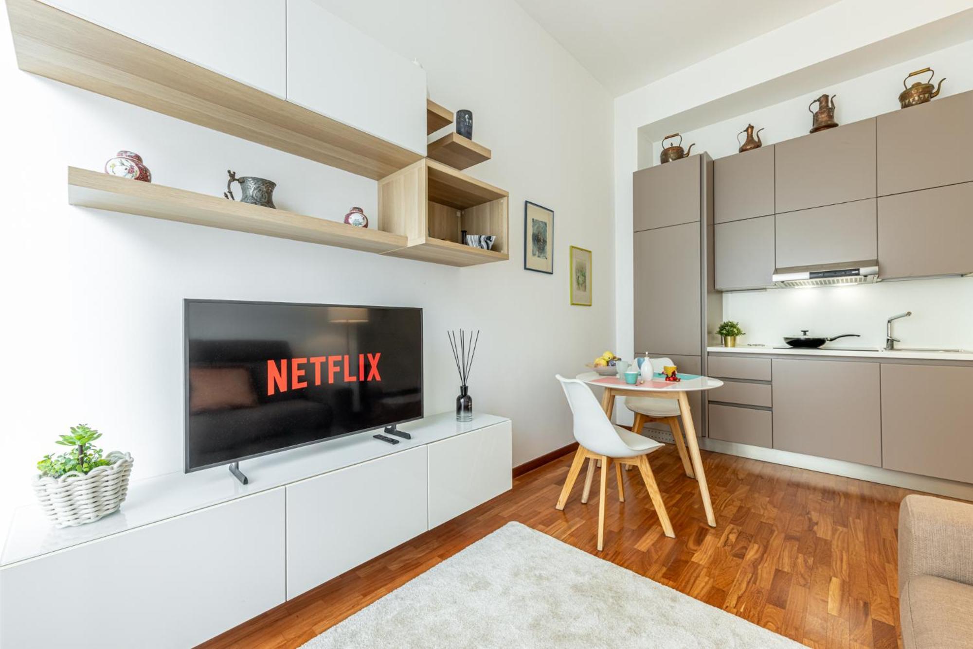 Luxury, Modern & Charming Near Station Leilighet *