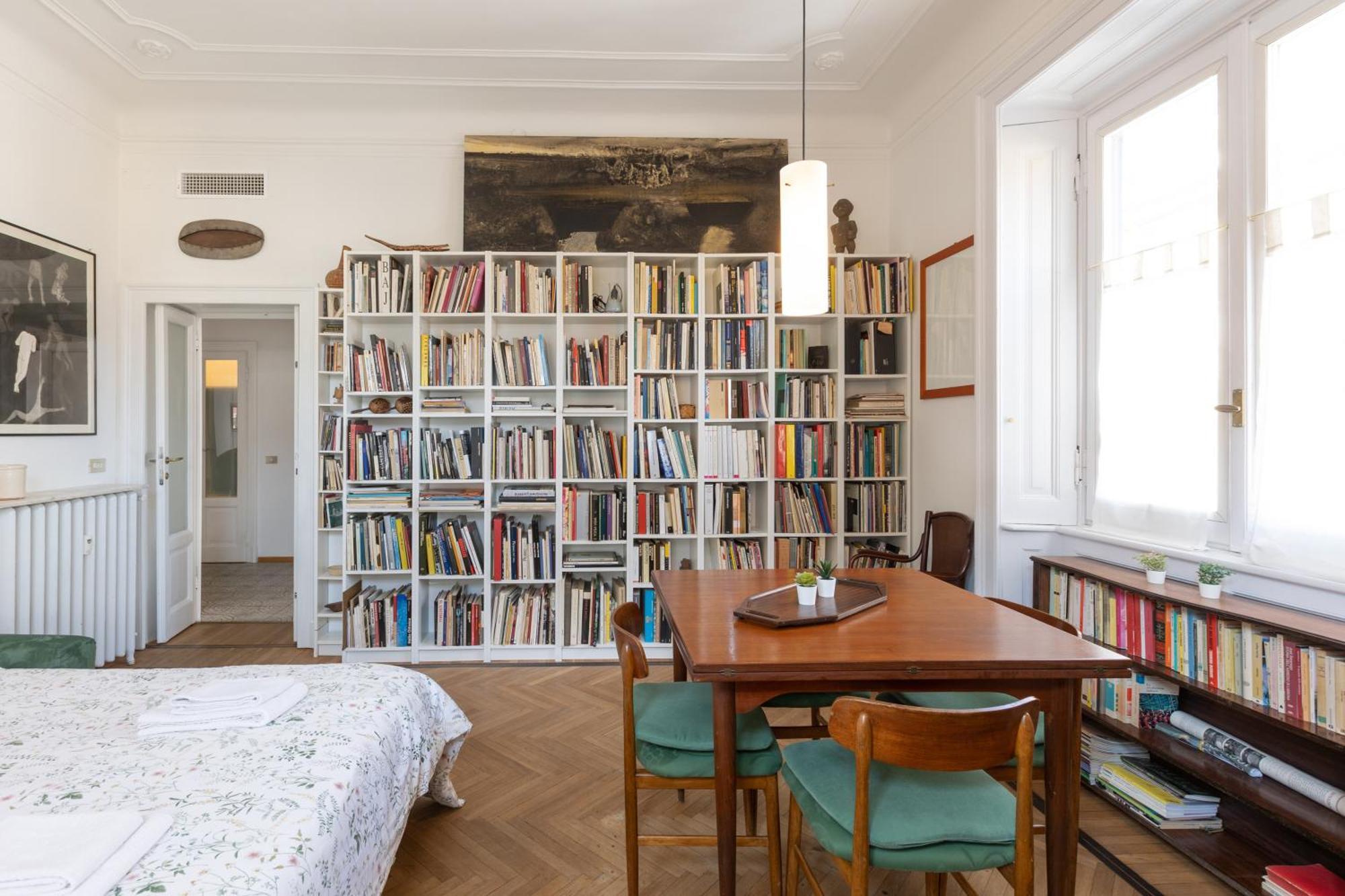House Of An Artist In The Key Area Of Milano