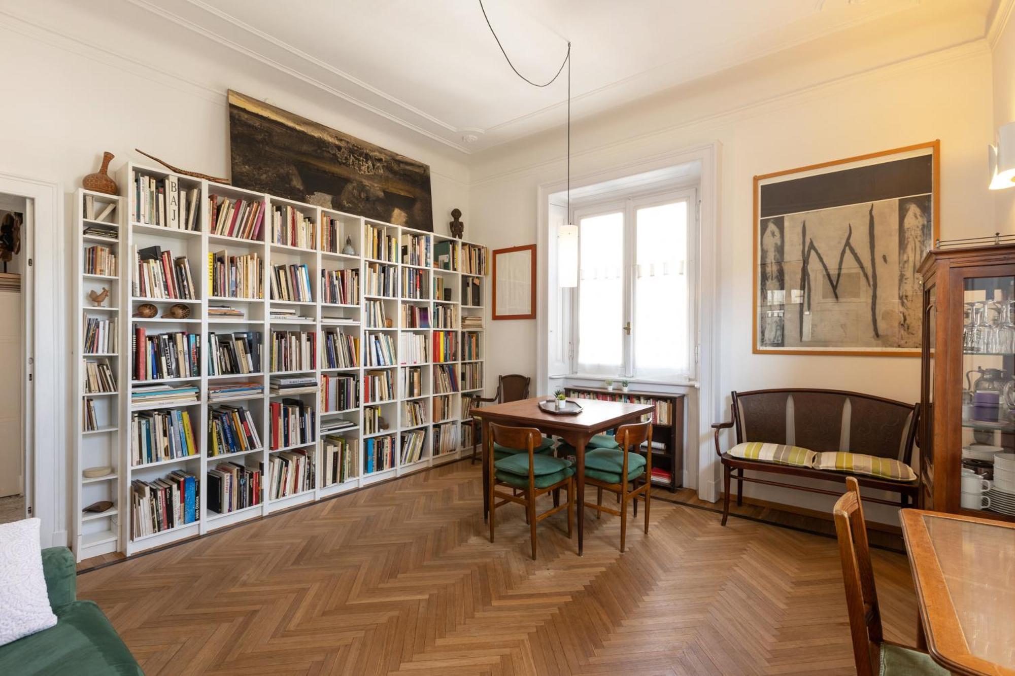 House Of An Artist In The Key Area Of Appartamento