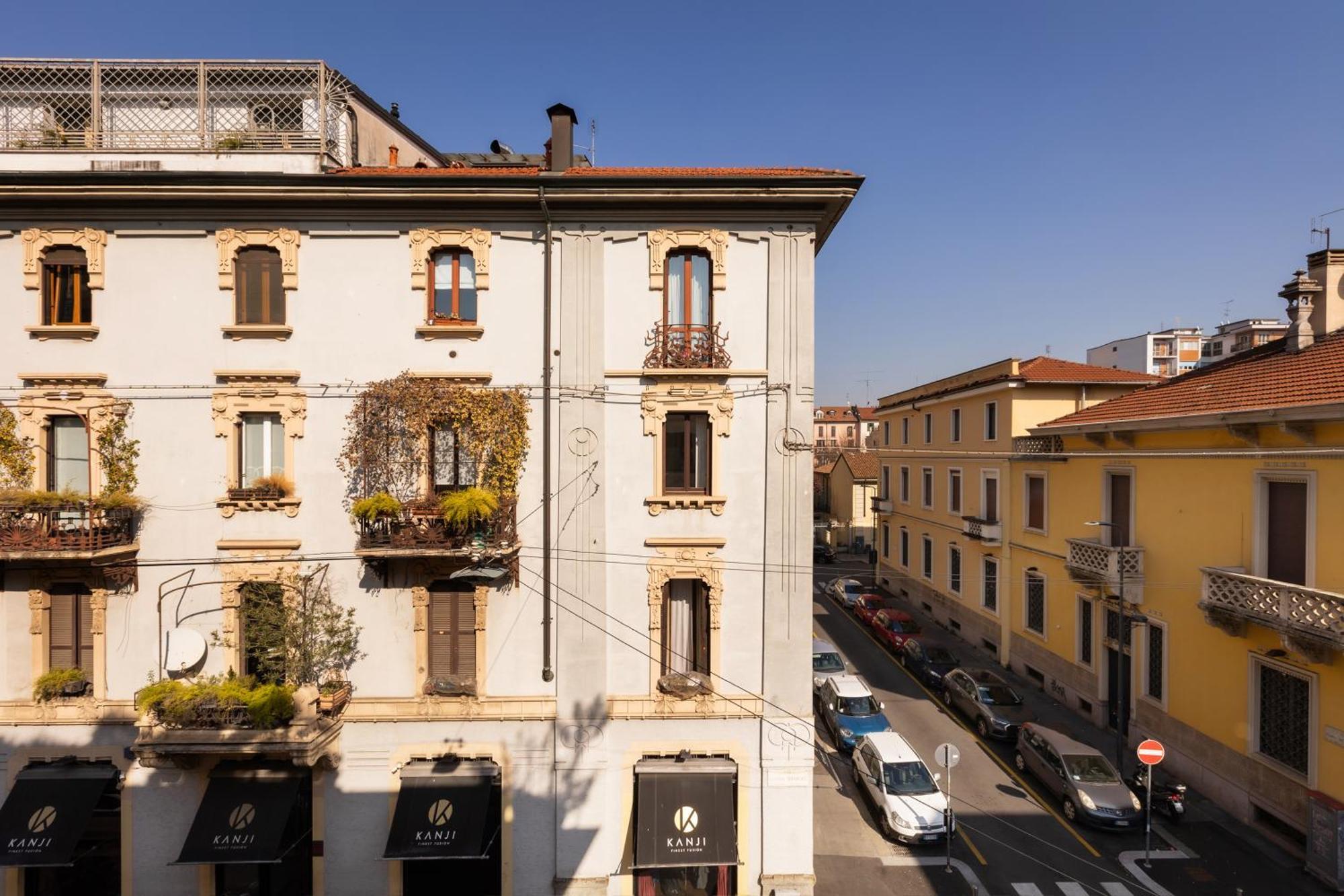 House Of An Artist In The Key Area Of Appartamento