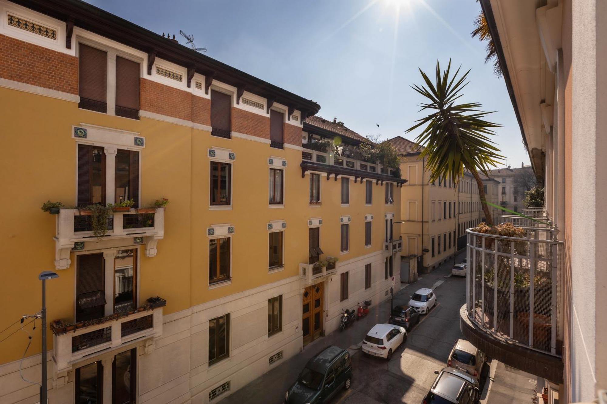 House Of An Artist In The Key Area Of Milano