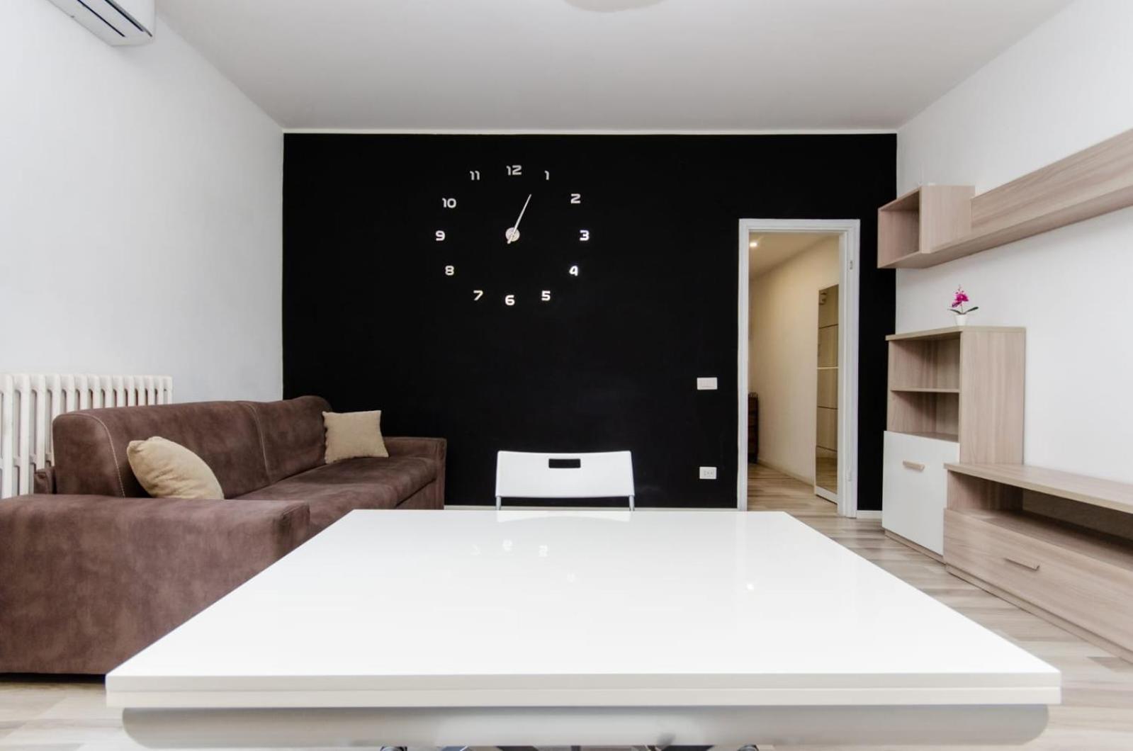 Lugano S&s Home, Moderna E Tranquilla, Vicino Al Centro Di Milano, Con Parcheggio Gratuito Esterno * Milano