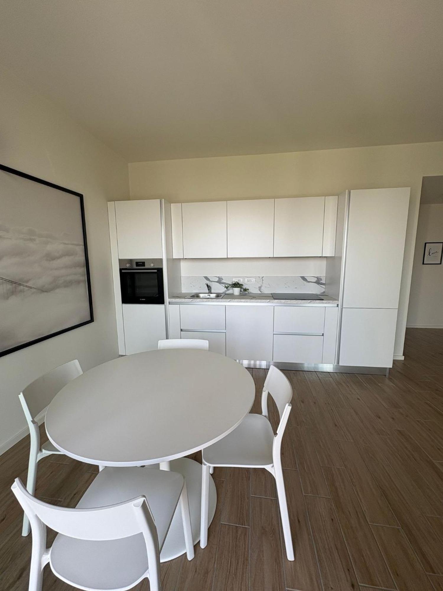 Appartamento Panorama - Luminous With Private Garage Milano