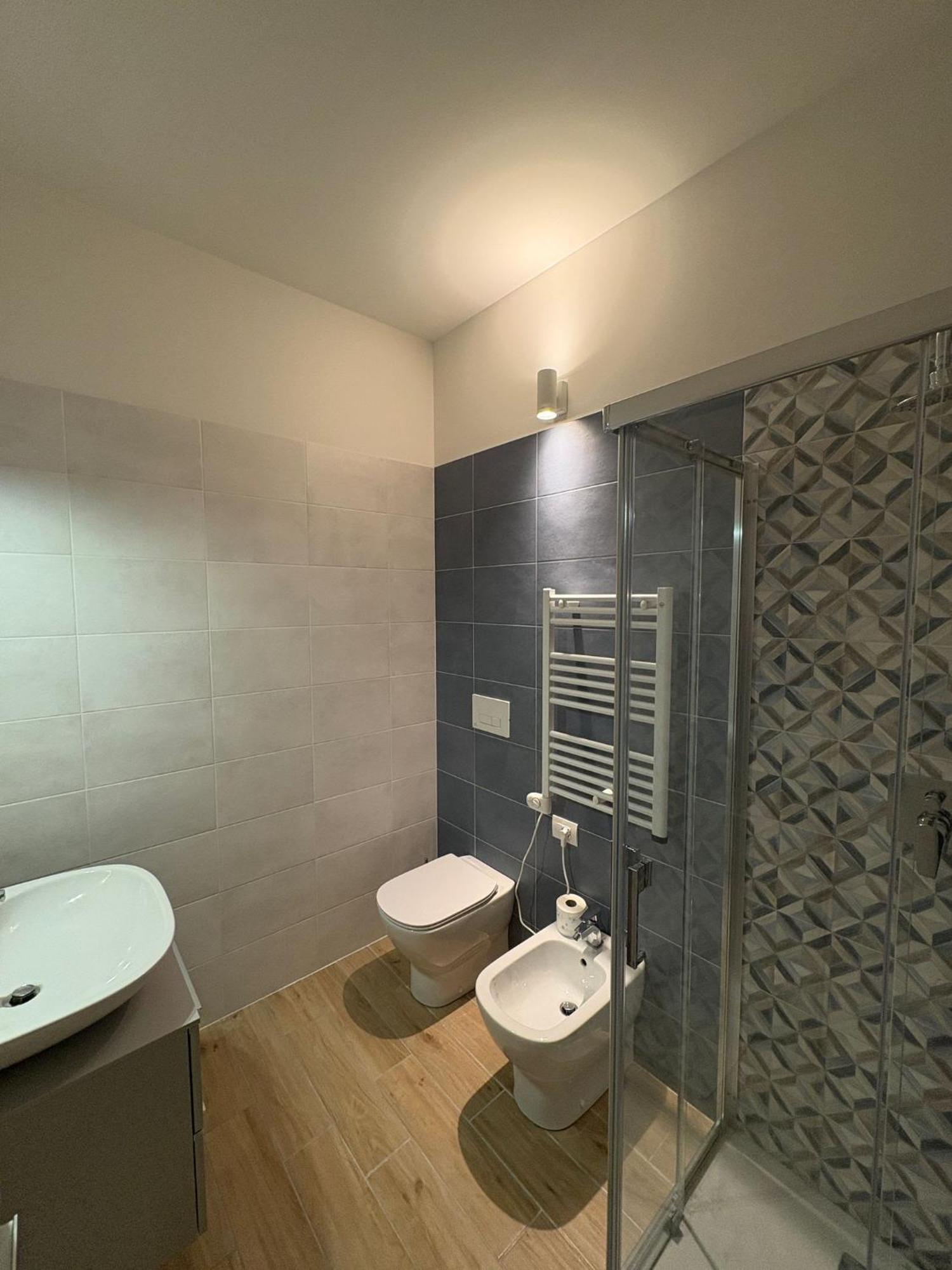 Panorama - Luminous With Private Garage Appartamento
