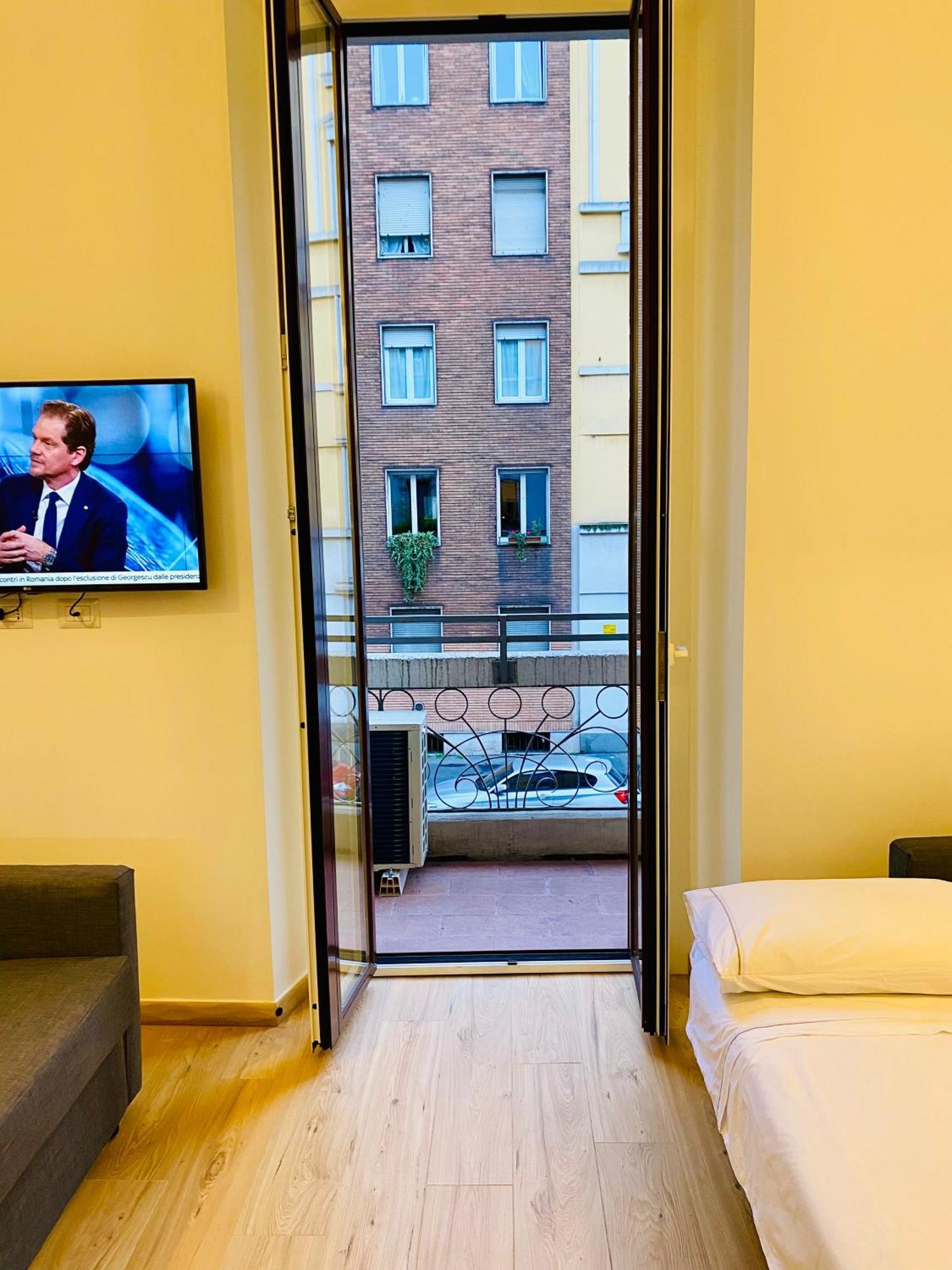 Elegant Apartment *