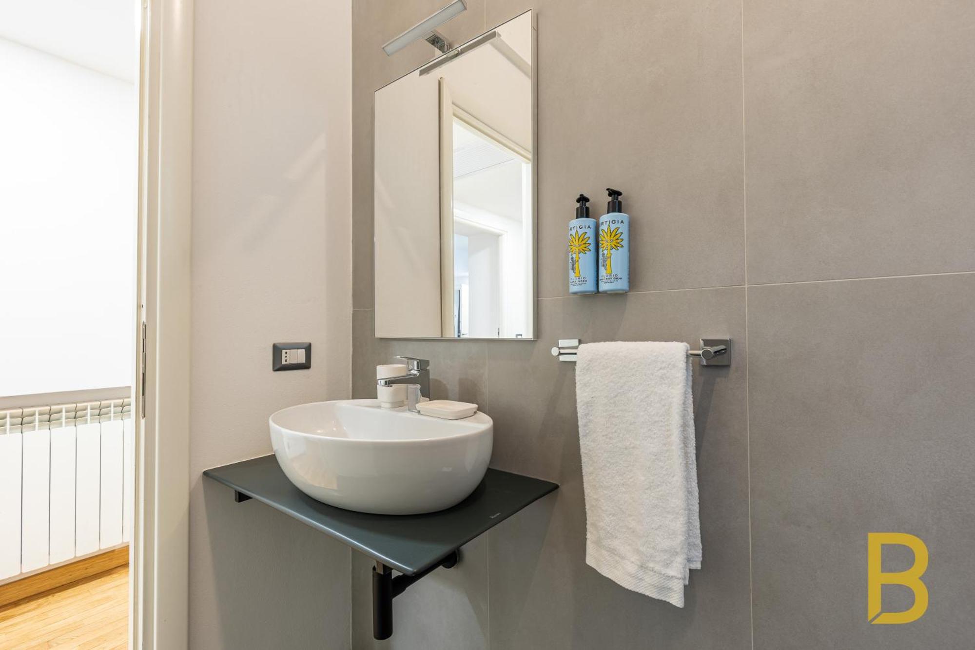 Apartment Beplace In De Amicis