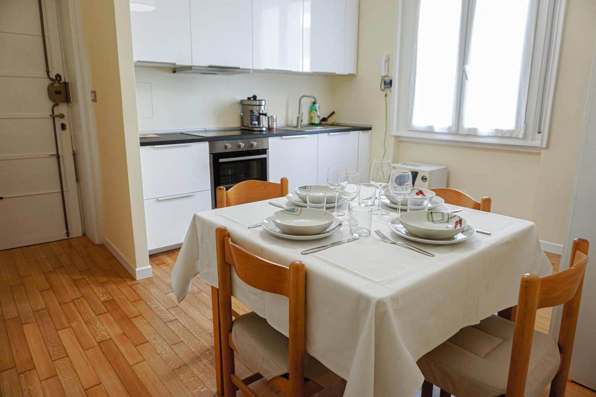 Appartamento Easy Italy Balcony