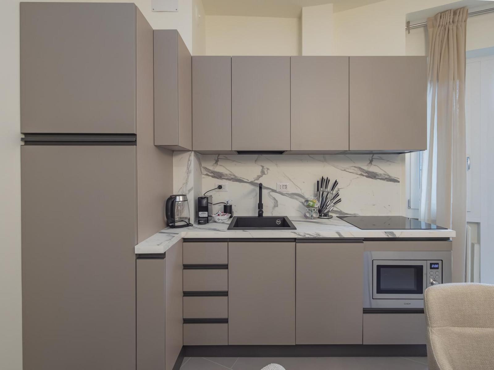 Spacious 2bdr With Balcony Arco-sempione Area, By Rentopolis Appartamento *