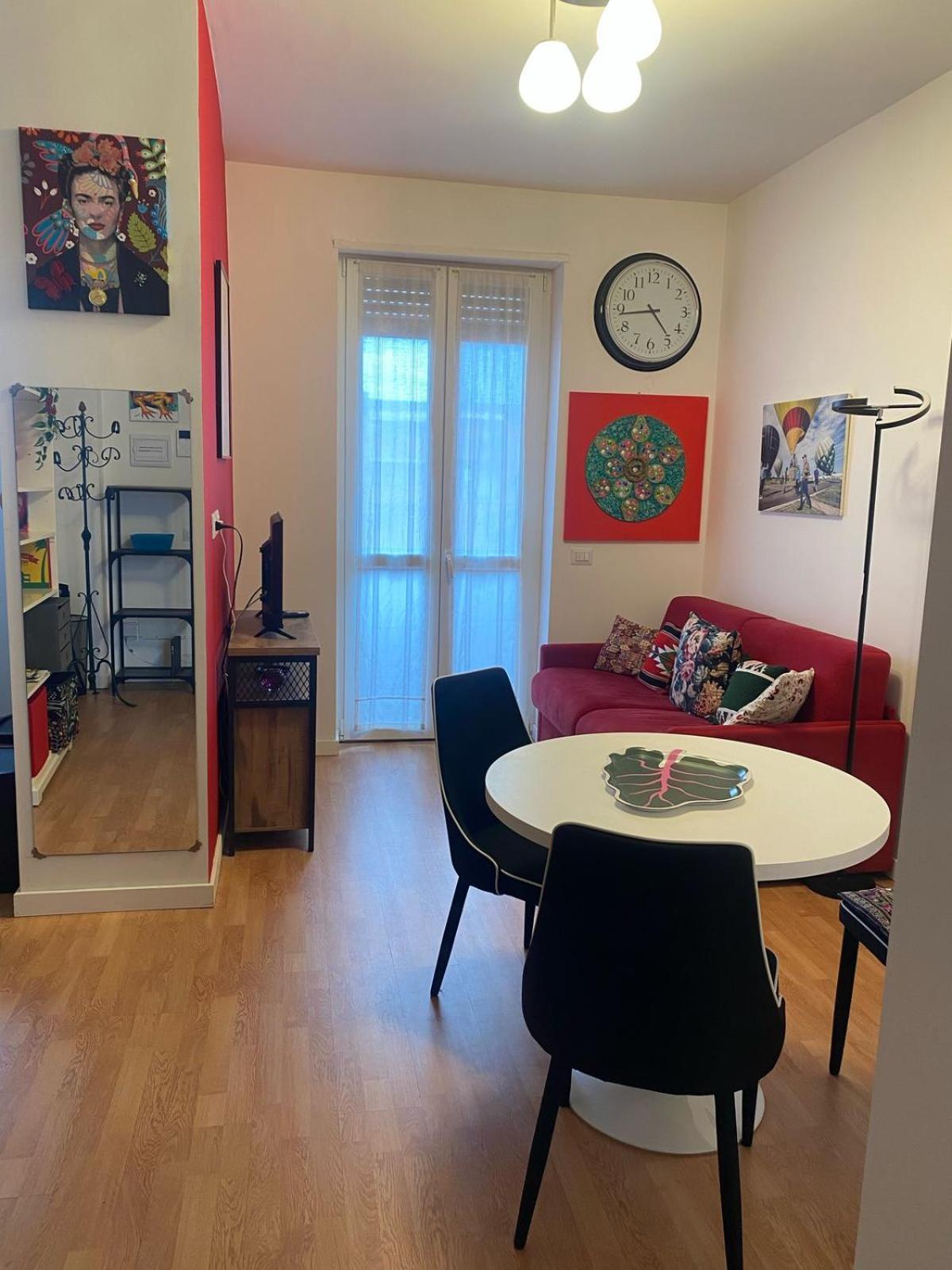 I Host - Scheiwiller 5 Milano