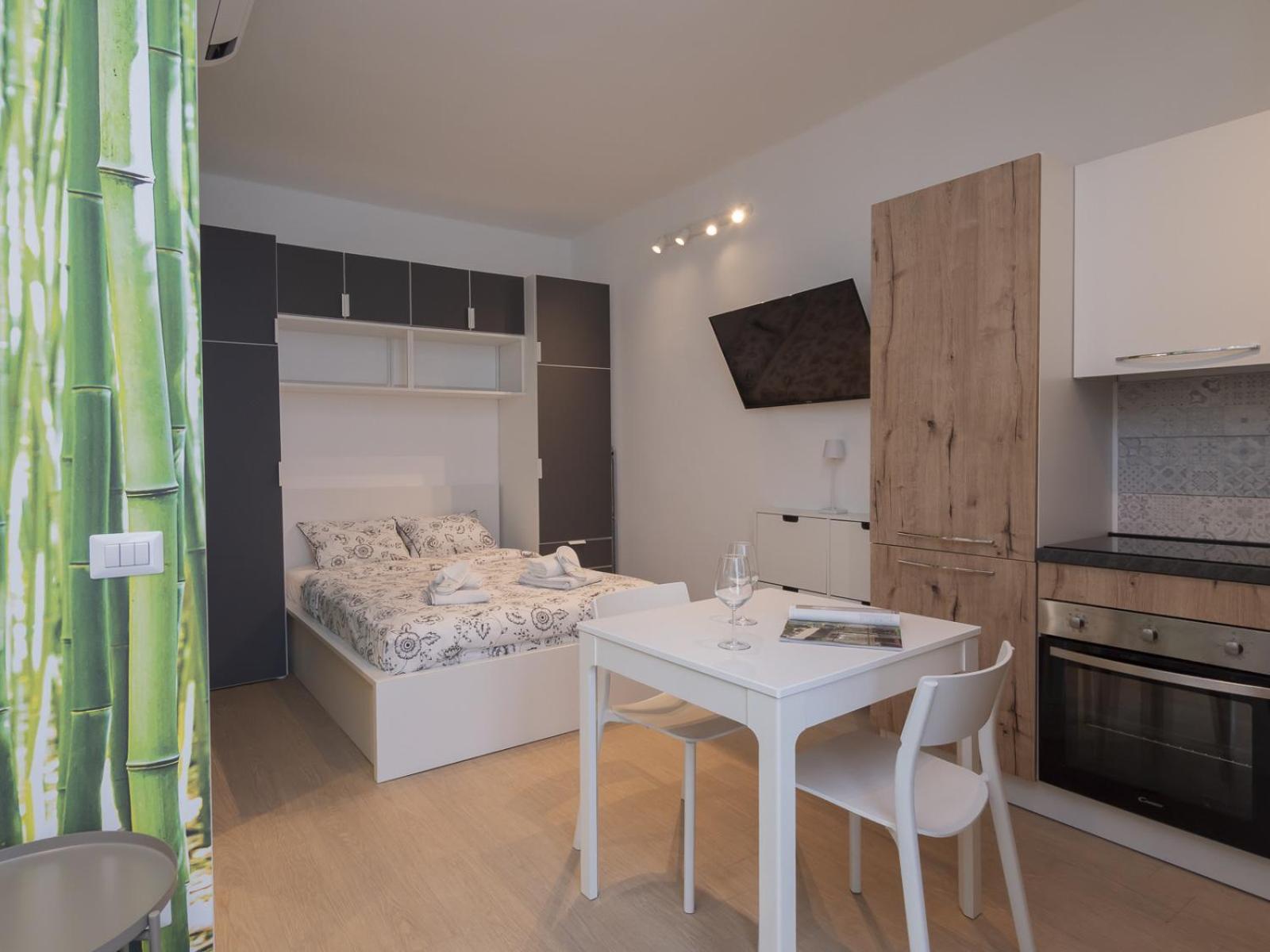 Modern & Functional Steps From Bosco Verticale & Gae Aulenti Apartment *