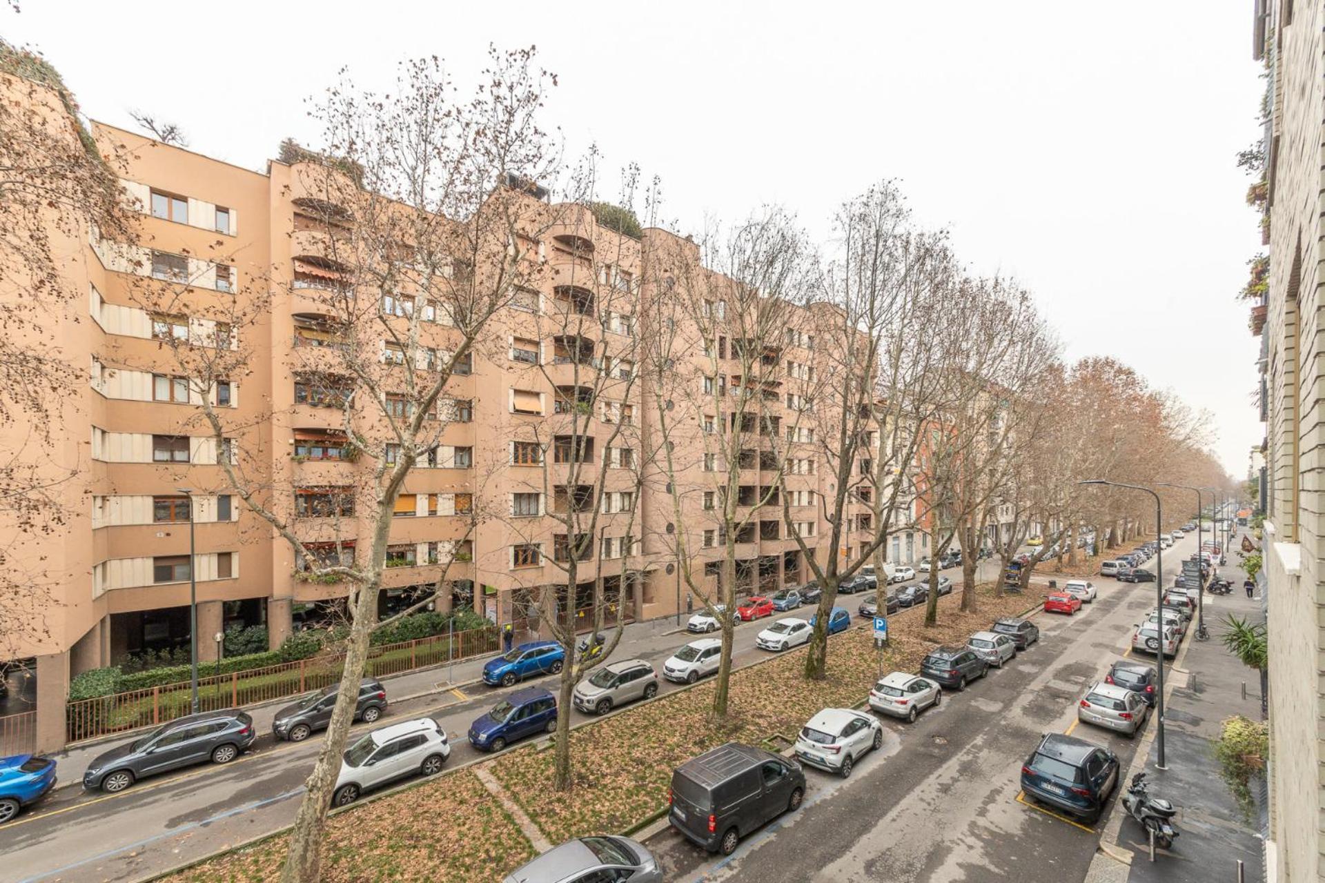 Modern And Comfortable In Cenisio Area Appartamento Milano
