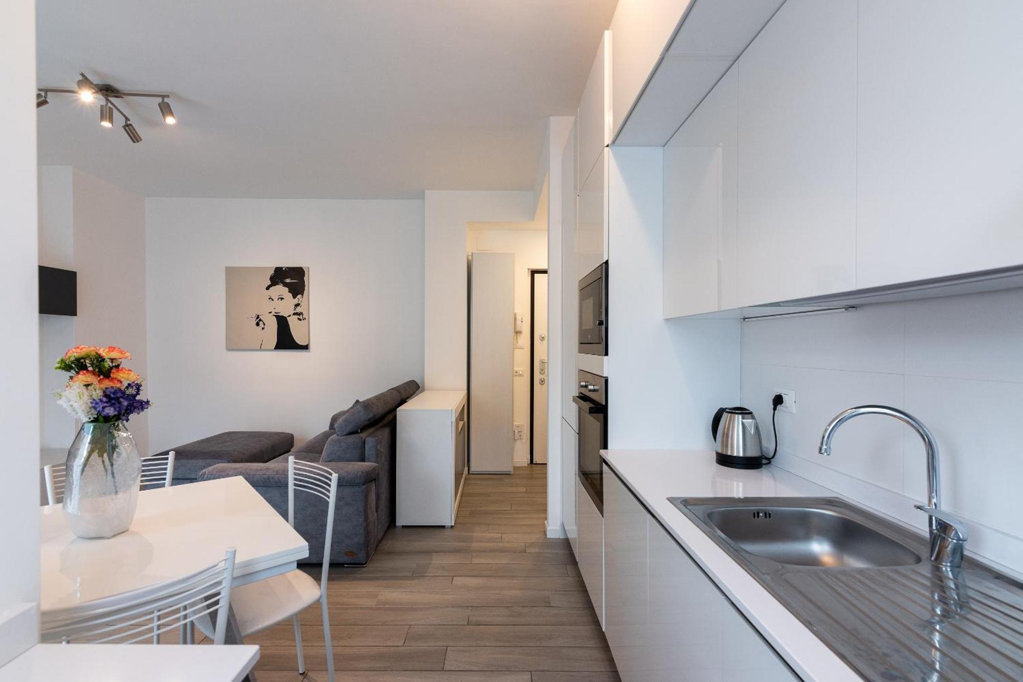 Audrey Flat - Stazione Appartamento *