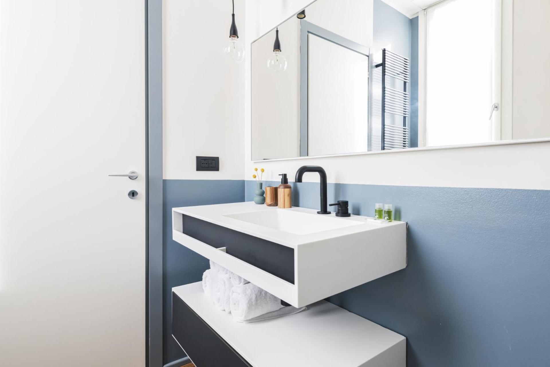 Easylife - Con Terrazzo Vicino Duomo Appartamento *