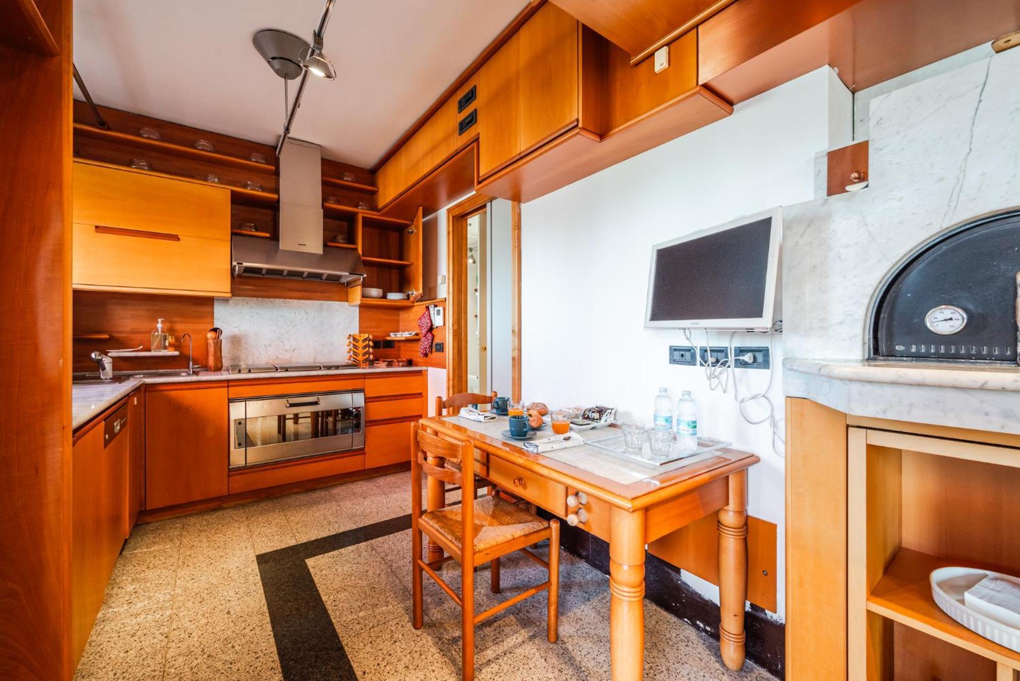 Luxury Penthouse - Sauna, Garage, Office, Terrace Casa vacanze *