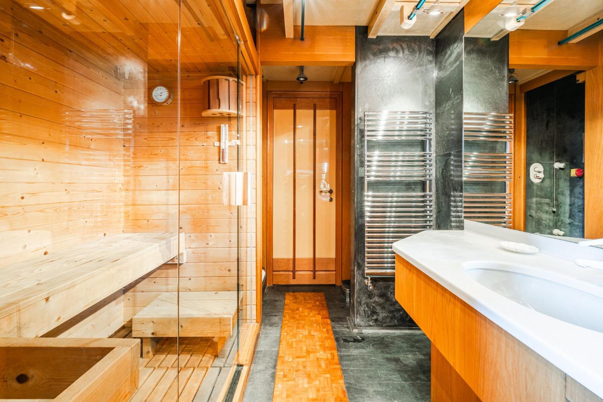 Casa vacanze Luxury Penthouse - Sauna, Garage, Office, Terrace Milano
