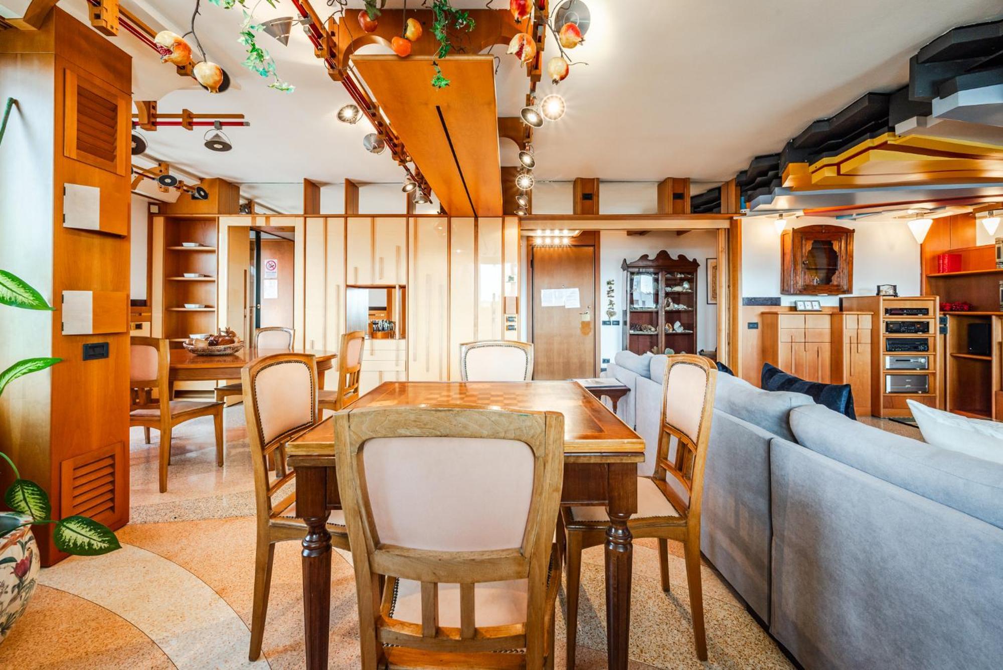 Luxury Penthouse - Sauna, Garage, Office, Terrace Casa vacanze