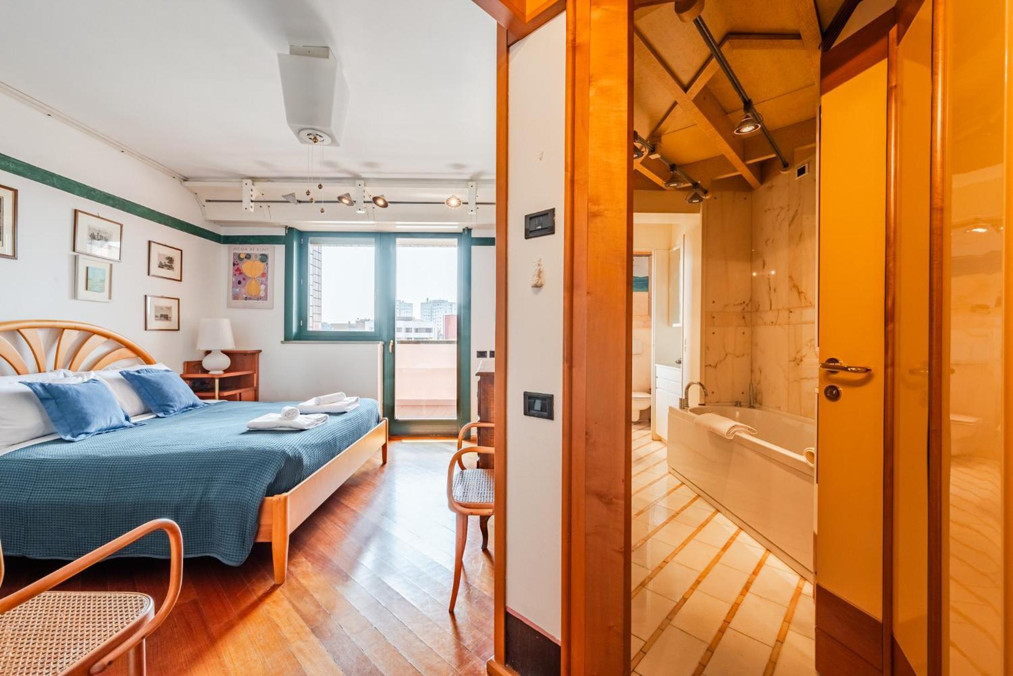 Luxury Penthouse - Sauna, Garage, Office, Terrace Casa vacanze *