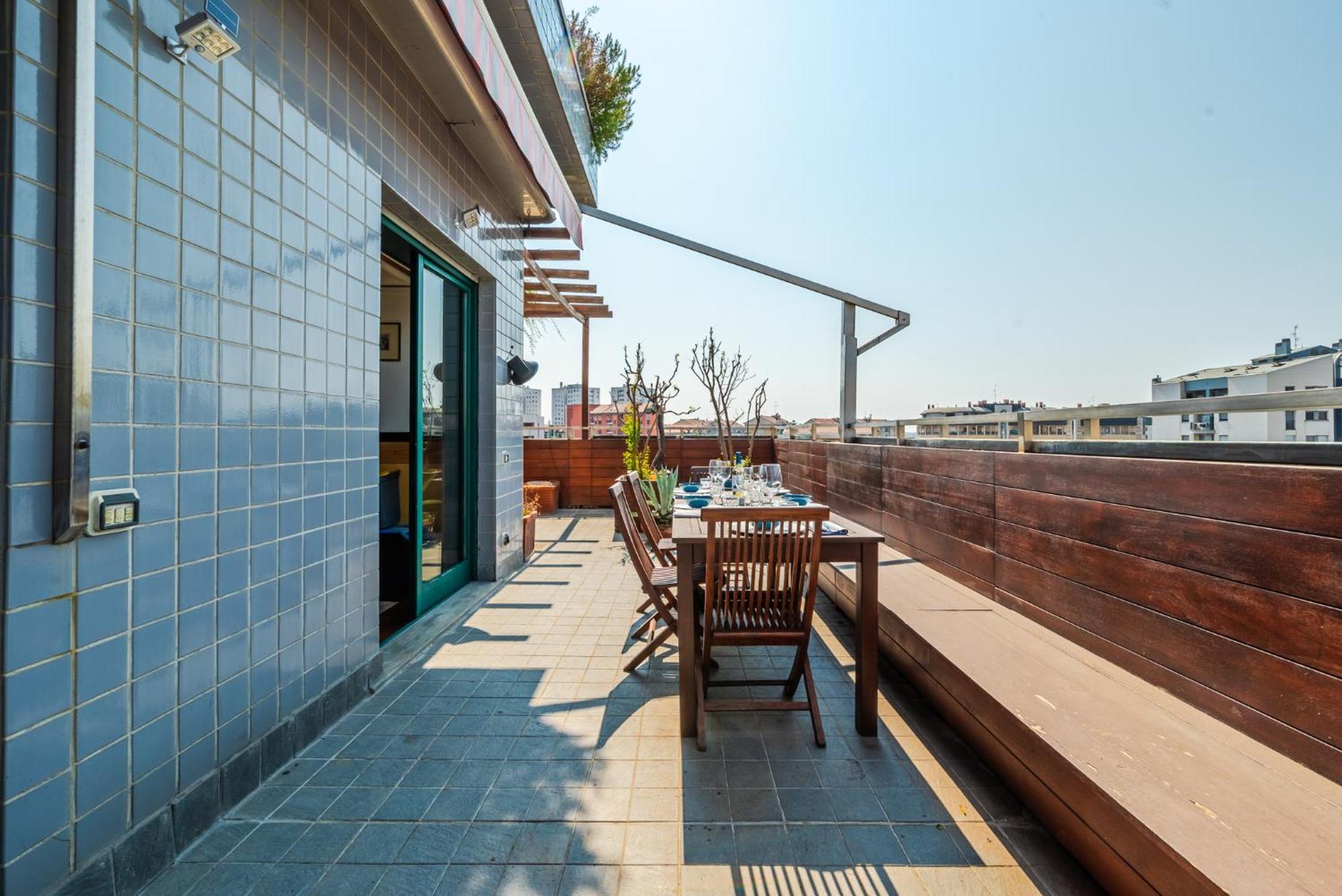 Luxury Penthouse - Sauna, Garage, Office, Terrace Casa vacanze Milano