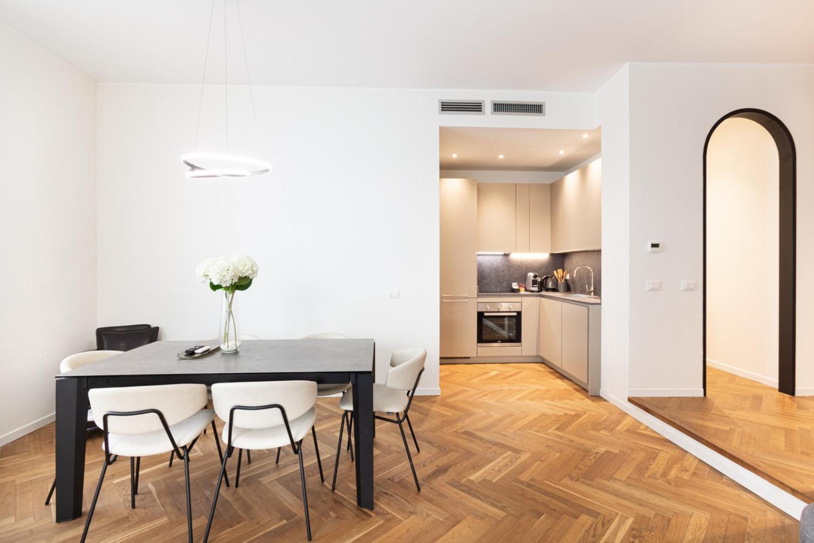 Cool And Big Duomo - White Apartment *
