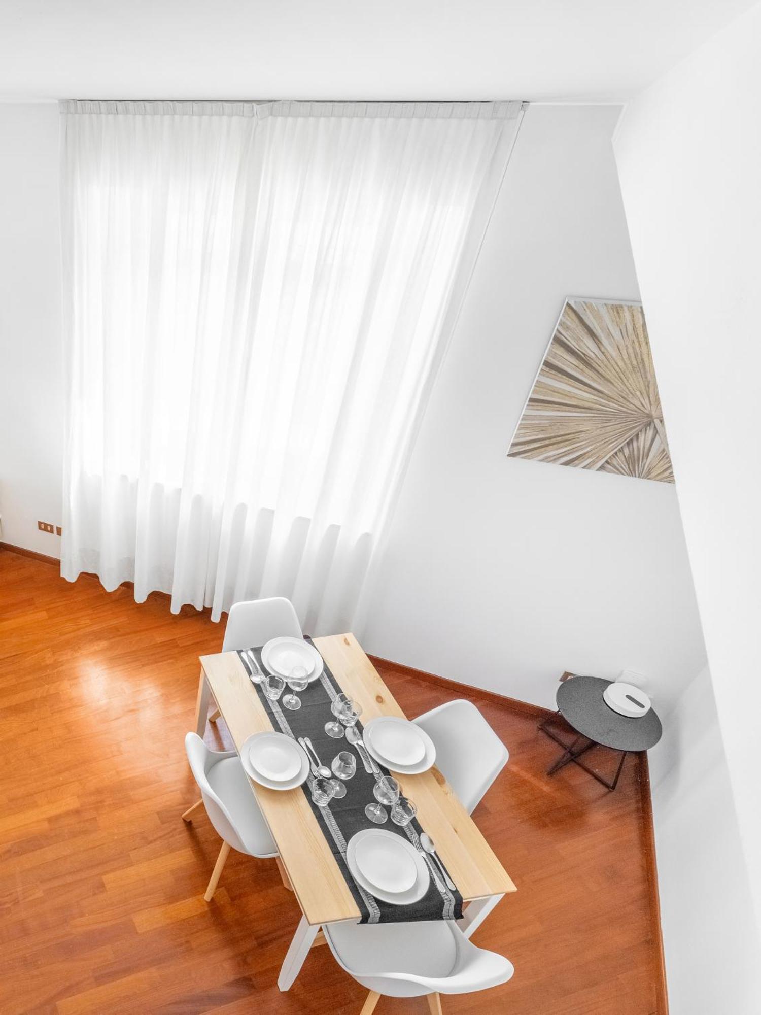 Luxurious Duomo A/c-wi-fi Free Milan