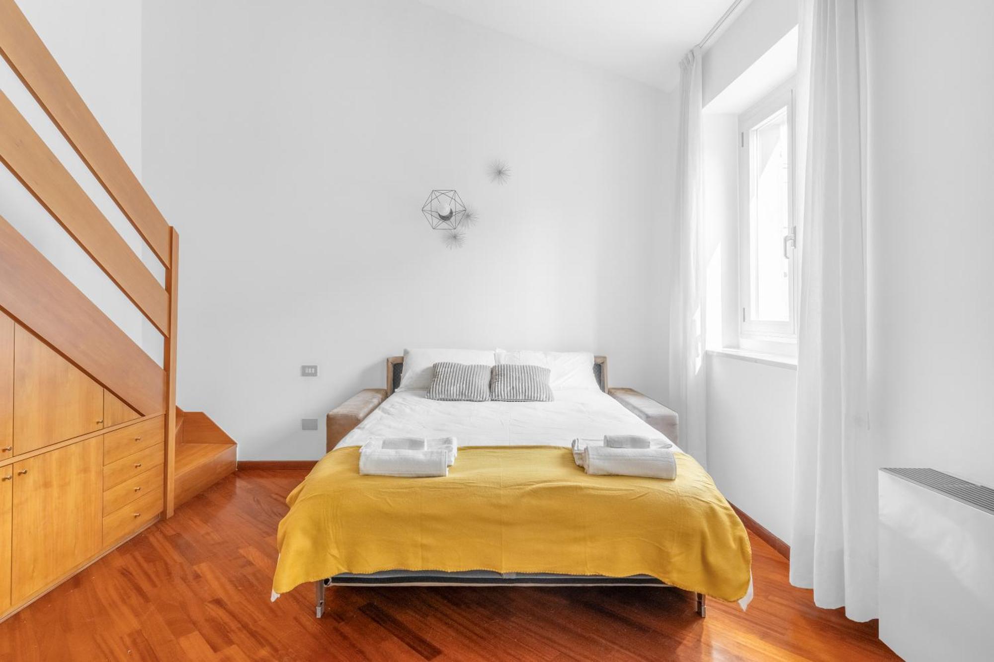Luxurious Duomo A/c-wi-fi Free Apartment