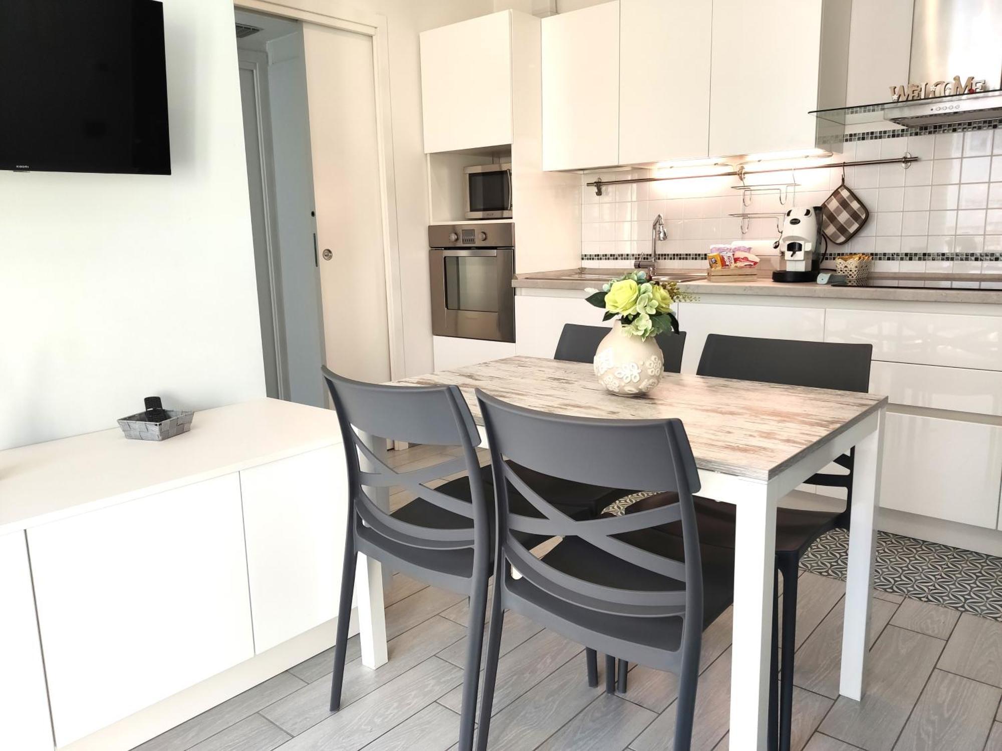 Matthias - - Modern And Cozy Flat, Close To The Metro - 10min From Station * Milano