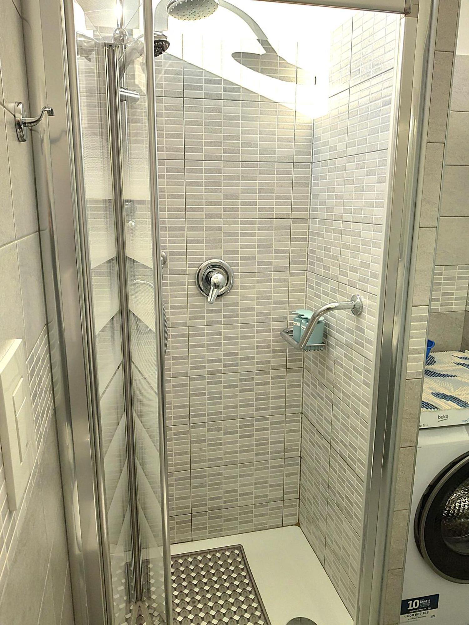 Matthias - - Modern And Cozy Flat, Close To The Metro - 10min From Station Leilighet