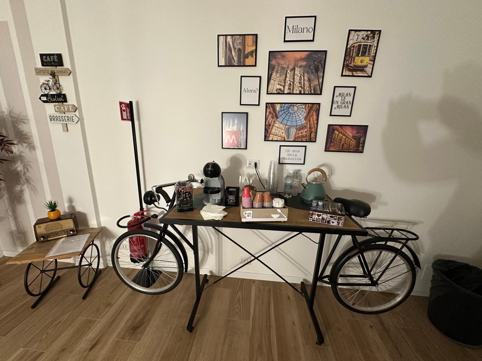 Brera A 500 Mt Da San Siro Gjestgiverier *