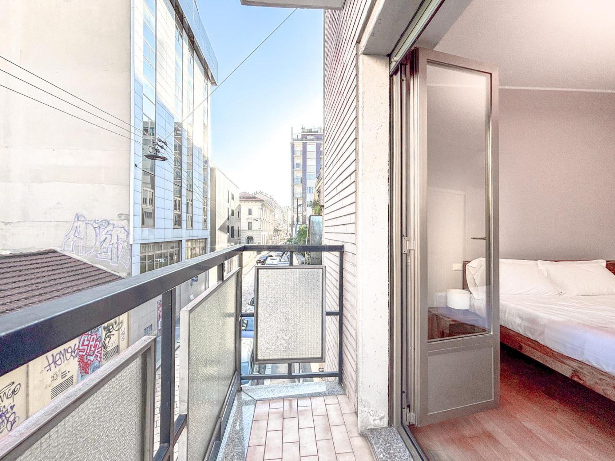 Nel Cuore Di Via Tortona Milano