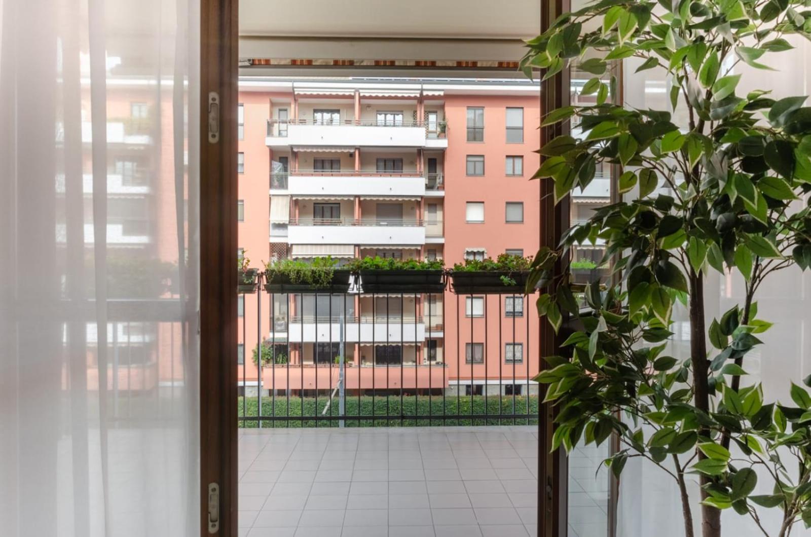 Metropolitan Gonin * Milano