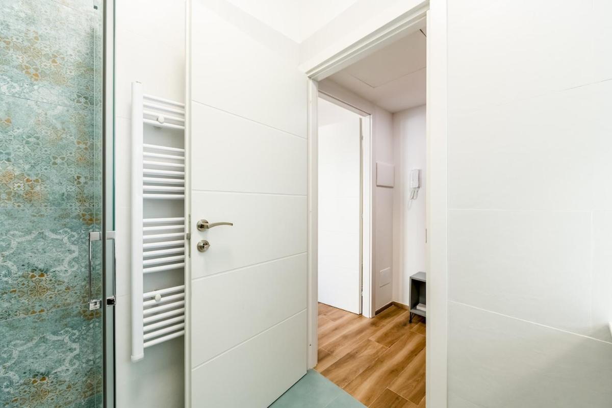 Apartment Bright Elegant Flat With Balcony, Portello Milan