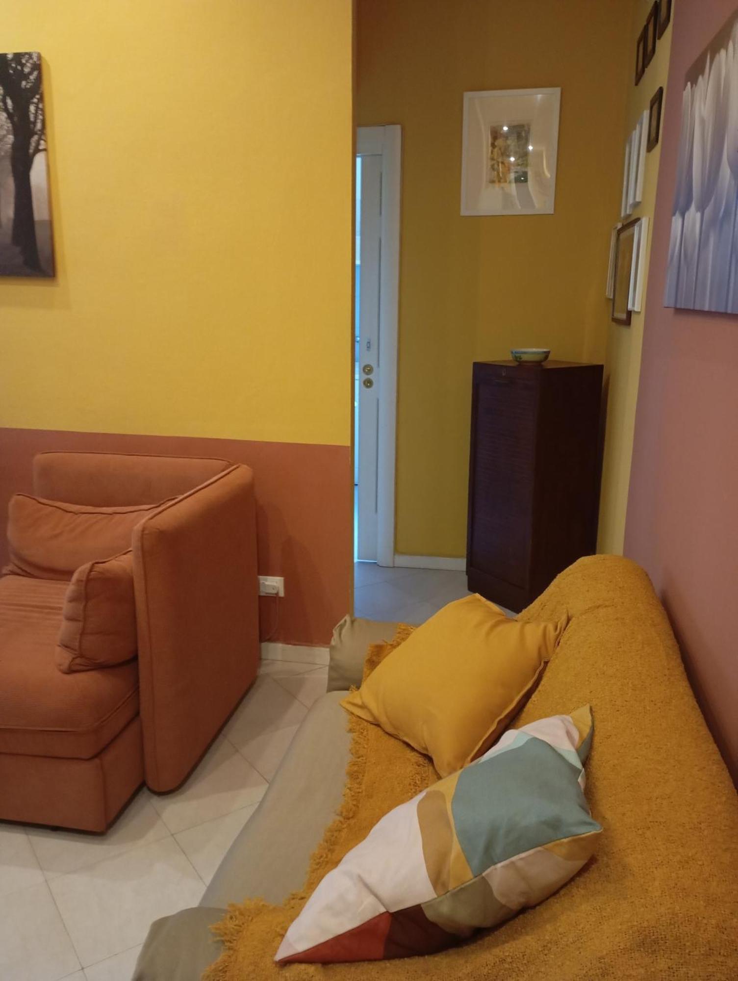 Flores Home, Vintage Style & Comfort Steps To Center, Navigli, Bocconi