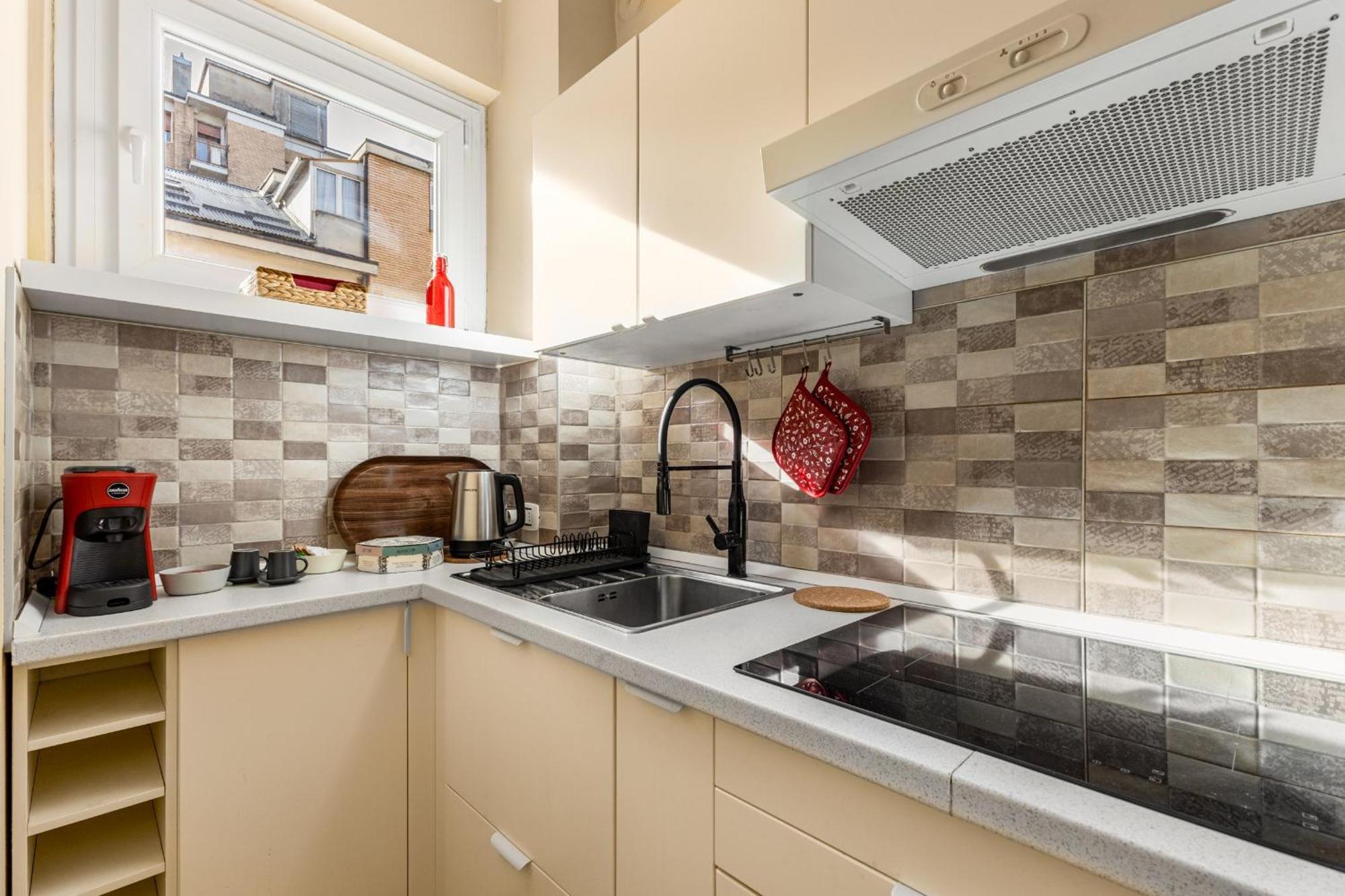Appartamento Urban Retreat In Loreto Metro E Free Wifii *