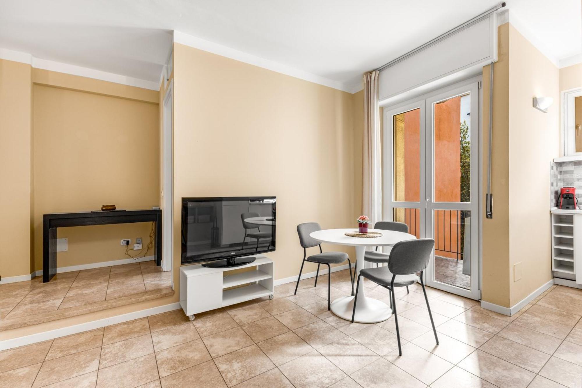 Urban Retreat In Loreto Metro E Free Wifii Appartamento